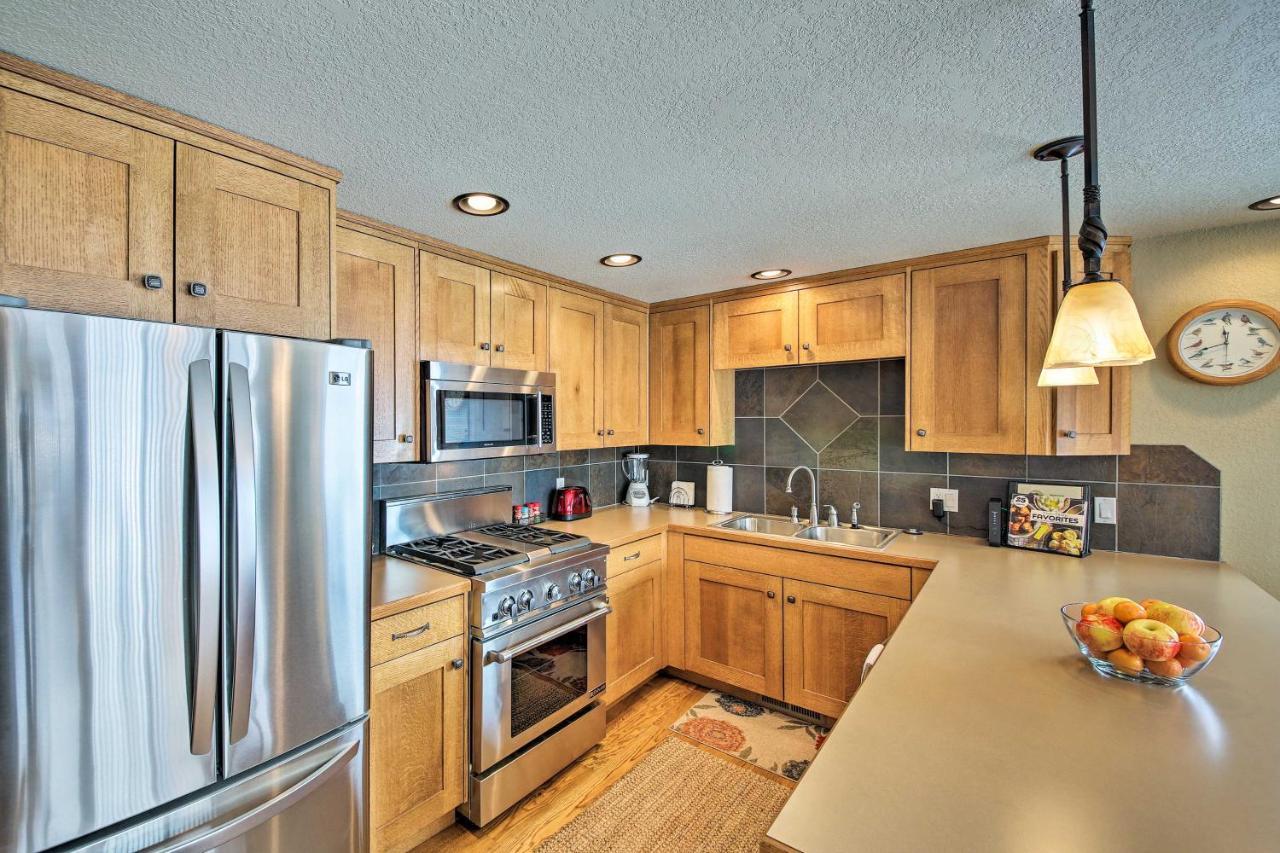 Lake Pend Oreille Condo With Porch And Mountain View! Sandpoint Exteriör bild