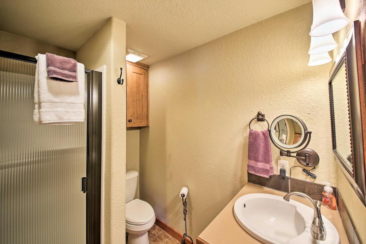 Lake Pend Oreille Condo With Porch And Mountain View! Sandpoint Exteriör bild